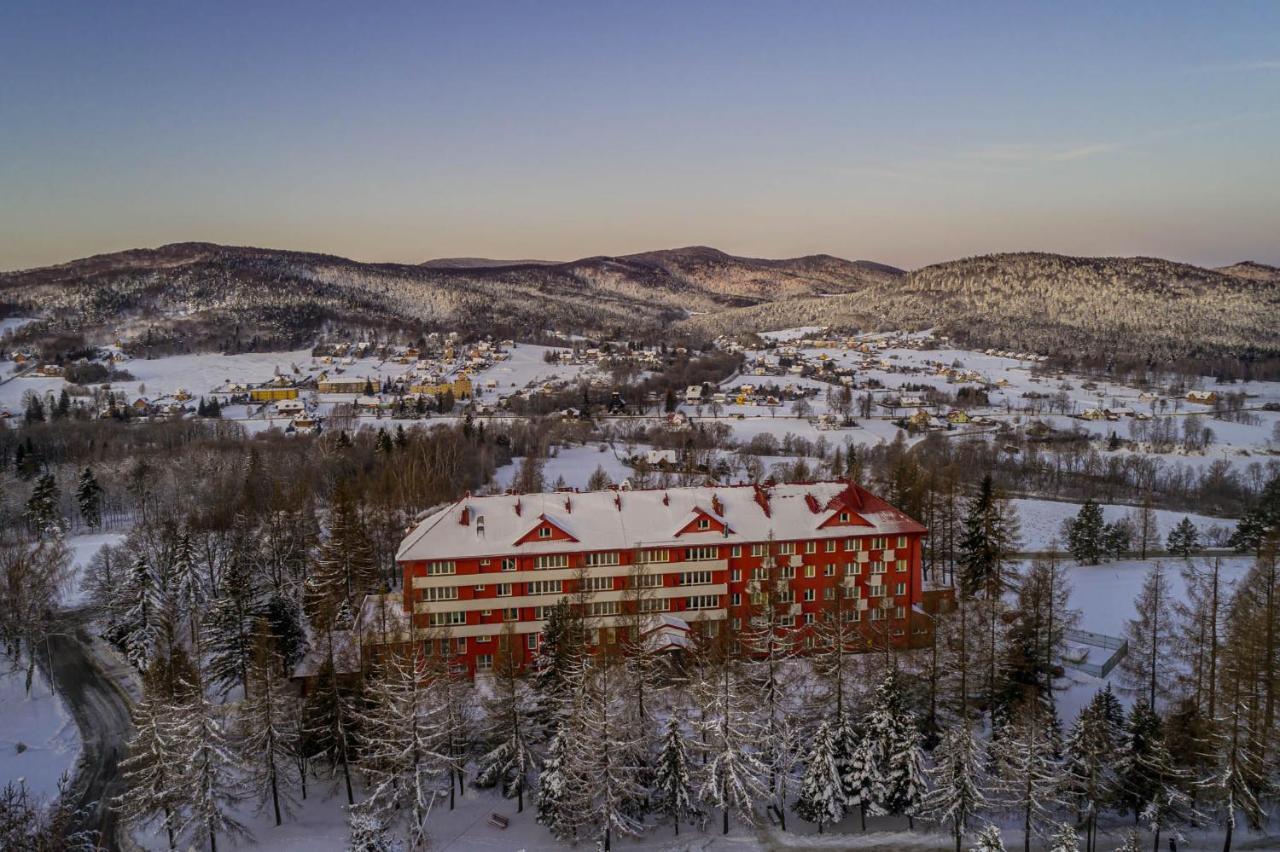 Osrodek Uzdrowiskowy Beskid Hotel Wysowa-Zdroj Bagian luar foto