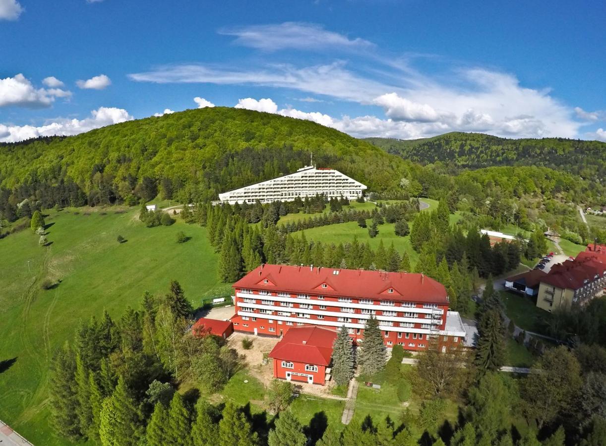 Osrodek Uzdrowiskowy Beskid Hotel Wysowa-Zdroj Bagian luar foto